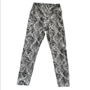 Pink Victoria's Secret Ultimate Cropped Leggings Womens Small /P Gray High Rise